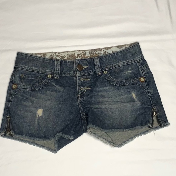 Guess Pants - Guess Jeans Shorts